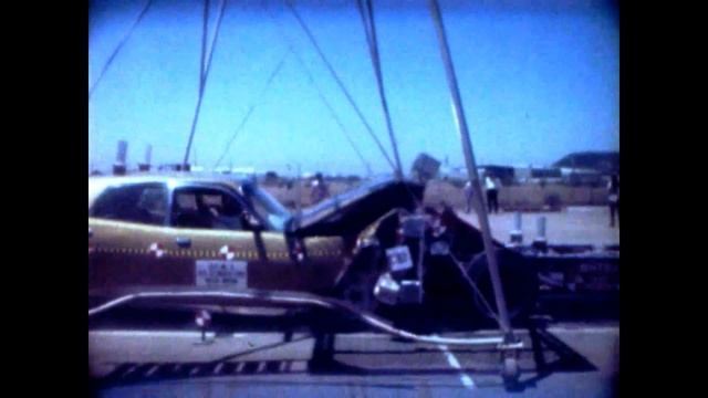 Plymouth Fury | 1975  | Crash Test 2 | NHTSA | CrashNet1