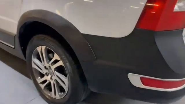 Volvo XC70 смотреть онлайн