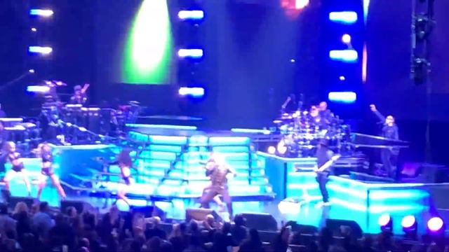 Pitbull - Hey Baby (Drop It To The Floor) at 10/20/22 смотреть онлайн