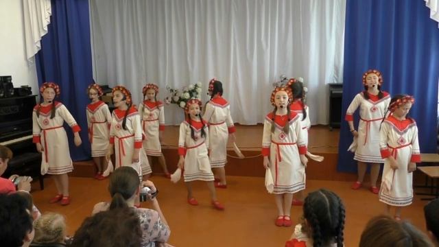 РГБУДО "Псыжская школа искусств" - Вокальный ансамбль "Радуга" - "Лети, лето " смотреть онлайн