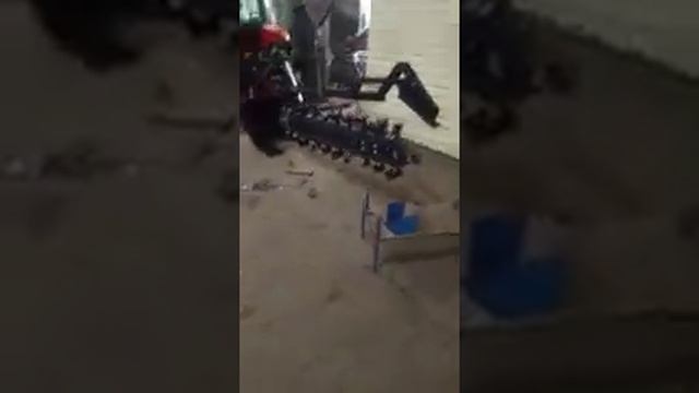 Тестируем траншеякопатель. смотреть онлайн