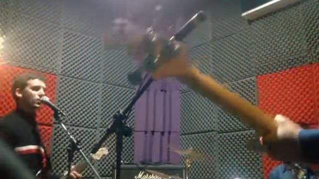 Yellow Cover смотреть онлайн