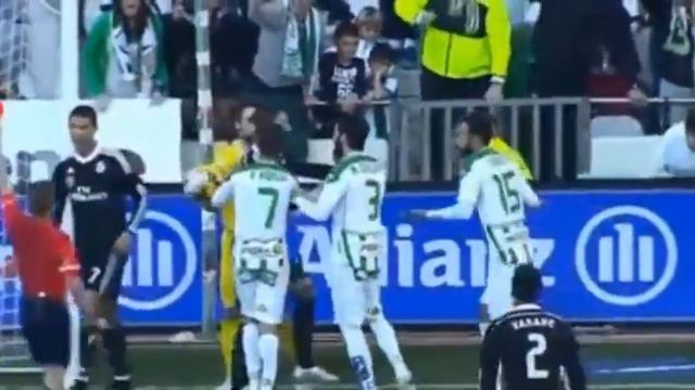 Красная карточка Криштиано Роналдо 24/01/2015 - Кордова- Реал Мадрид смотреть онлайн