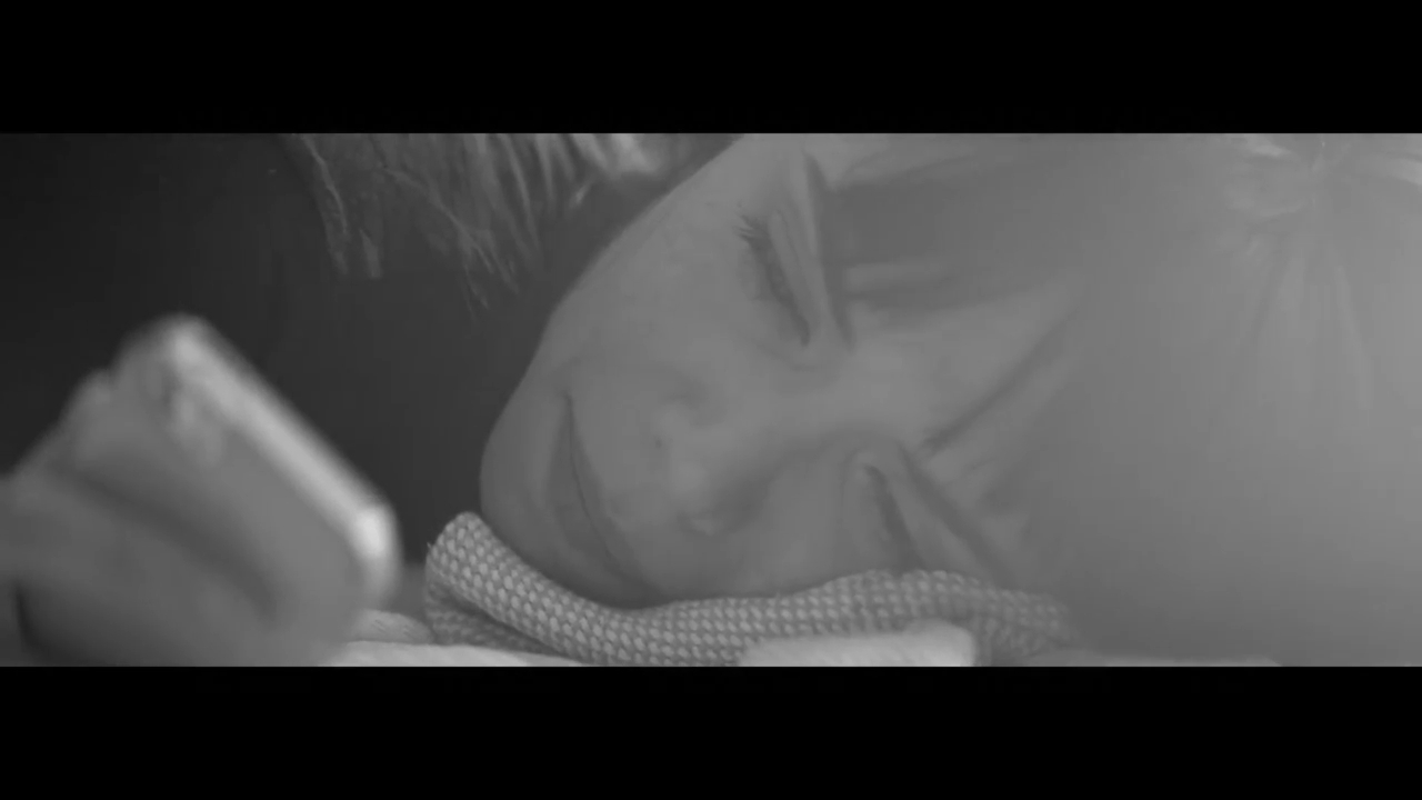 Dierks Bentley - Different For Girls ft. Elle King смотреть онлайн