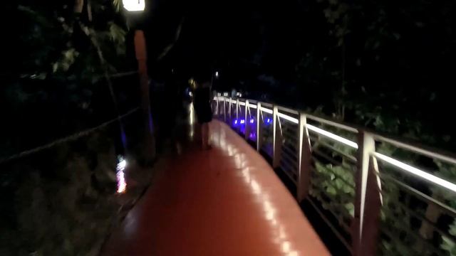 Дадунхай - Дома Деревья - парк Феникс (Phoenix Island Sanya) - остров Хайнань - Китай смотреть онлайн