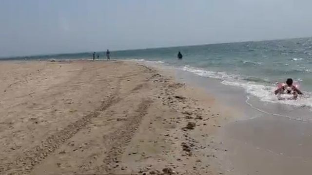 Крым, пос. Молочное, дикий пляж. смотреть онлайн