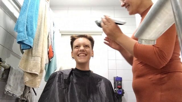 МЕНЯ ПОБРИЛИ НАЛЫСО? смотреть онлайн