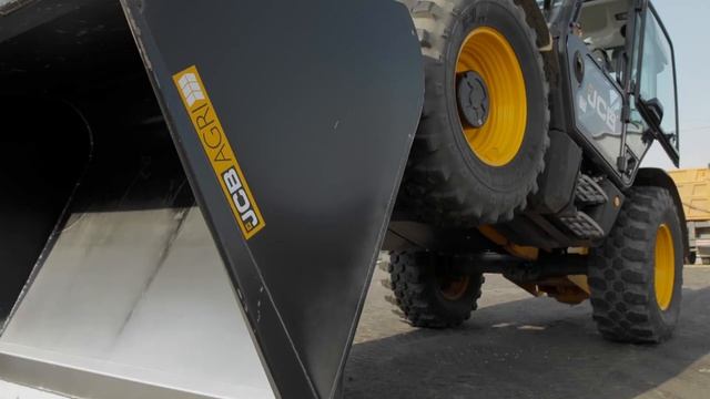 отзыв представителей агорофирмы "Рубеж" об использовании погрузчика JCB смотреть онлайн