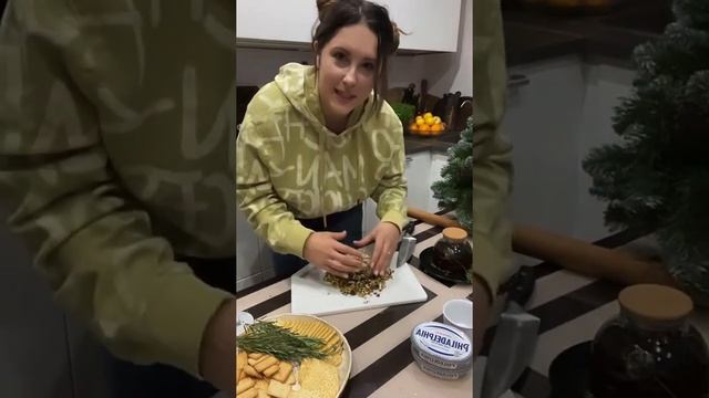 Сырный шар со сливочным сыром PHILADELPHIA смотреть онлайн