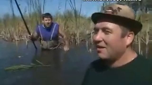 Анекдоты, юмор - Неправильный сом смотреть онлайн