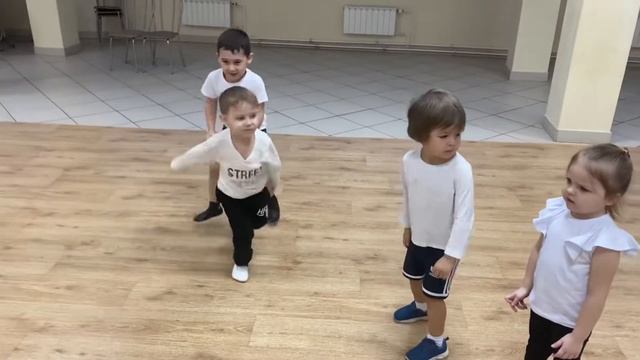 Дети зажигают 😎😎😎крутые дети 👧 #дети #крутыедети #счастье смотреть онлайн