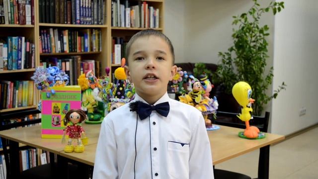 Стихотворение "Сентябрь", читает Егор Вельплер смотреть онлайн