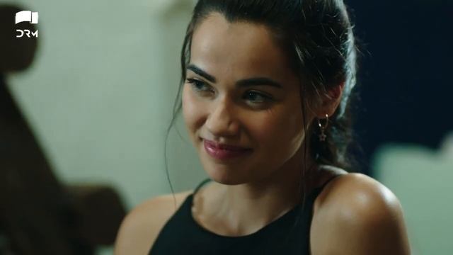 Truth or Dare | Hande Erçel | Turkish Drama | Sunehri Titliyan | RA2 смотреть онлайн