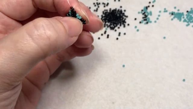 Брелок - звездочка из бисера МК смотреть онлайн