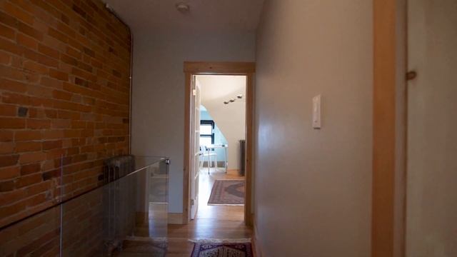 927 Bathurst Street, Toronto, Canada смотреть онлайн