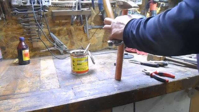 Молоток из латуни для мастерской смотреть онлайн