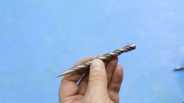 НИКОГДА не выбрасывайте сломанный бур от перфоратора! ПРОСТАЯ И полезная самоделка! смотреть онлайн