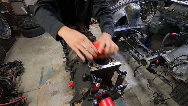 Disassembly, Decking, Honing - E36 M50 Engine Rebuild on a Budget (pt.1) смотреть онлайн
