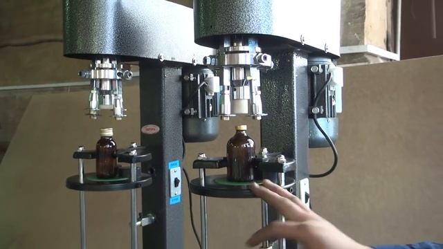 Полуавтоматический укупор МЗ-400Е3К. Завальцовка и накатка резьбы смотреть онлайн