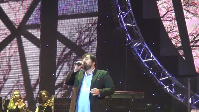 Шарип Умханов (Шариф) - "Два стрижа" /Творческий вечер Раймонда Паулса,Санкт-Петербург ,20.11.2016 смотреть онлайн
