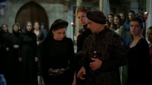 Михриниса поднесла кинжал к своей шее. В глазах Хюррем Султан она увидела ужас и страх.