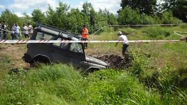 УАЗик закопался смотреть онлайн