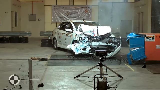 ASEAN NCAP - Honda City смотреть онлайн