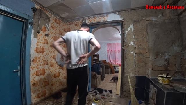 СДЕЛАЛ АРКУ ИЗ ОБЫЧНОЙ ДВЕРИ / ДЕЛАЕМ РЕМОНТ смотреть онлайн