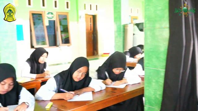 Live Streaming Ngaji Posonan Khosoisun Nabi Bersama Kyai Basith #1 смотреть онлайн