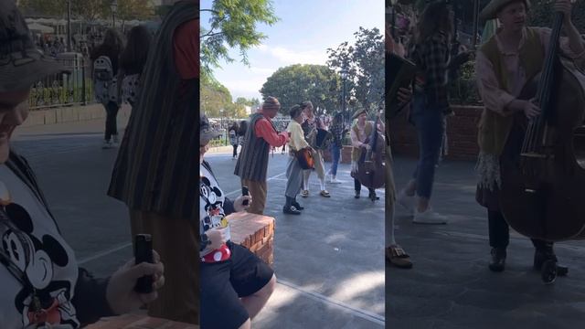 The bootstrap pirates at Disneyland! смотреть онлайн