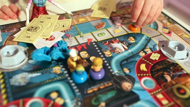 Миньоны - Гадкий Я. ИГРА В ЖИЗНЬ. Хасбро. HASBRO gaming. DESPICABLE ME MINION THE GAME OF LIFE GAME смотреть онлайн