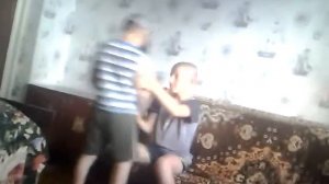 Как надо справляться с тупыми людьми!