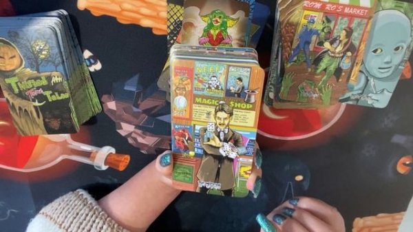 186 карт. Обзор колоды Twisted Tales Tarot. Оригинал, из Лондона. #обзорколоды