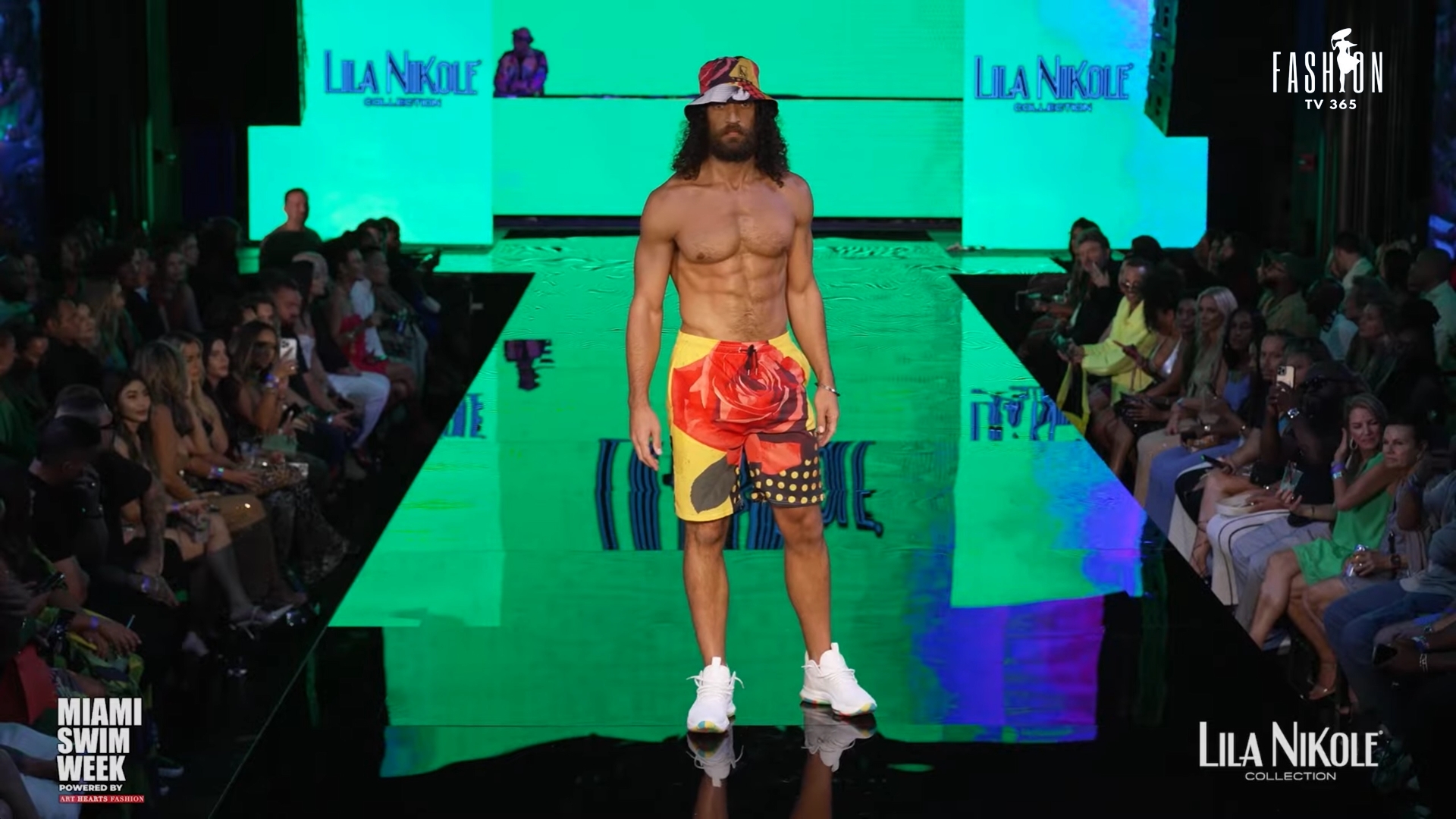 Lila Nikole - на Неделе плавания в Майами 2024 При поддержке Art Hearts Fashion
