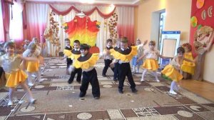 _Подсолнушки_ парный танец в детском саду (4-5 лет).mp4