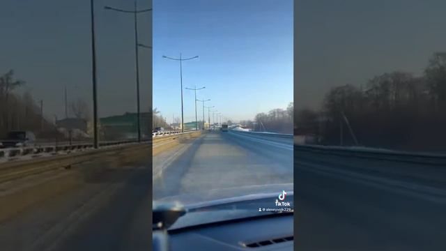 Опередил дай в право, зачем занимать левую полосу при свободной правой?! смотреть онлайн