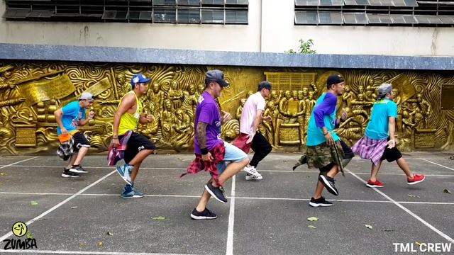 SE VUELVE LOCA by CNCO | Zumba® | Cumbiaton | Kramer Pastrana смотреть онлайн