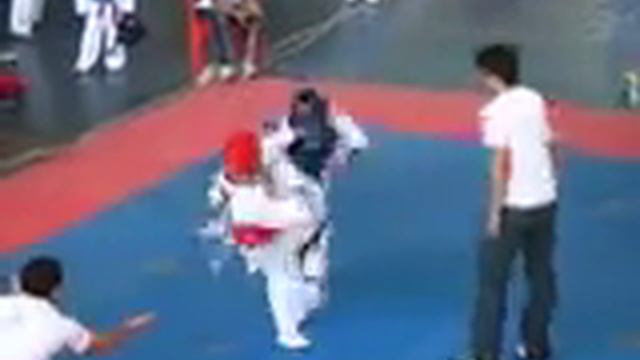 CARLOS PARDO TKD ORO EN MERIDA смотреть онлайн
