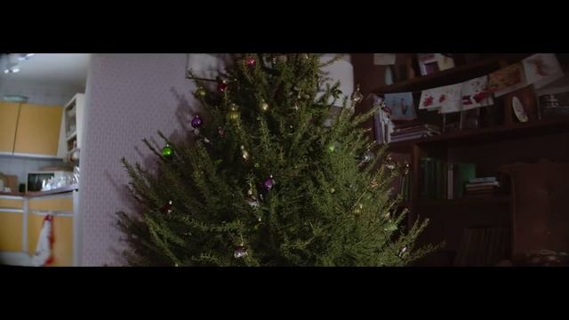 Неуклюжий Кот Испортил Рождество ))Но не все так плохо)) смотреть онлайн