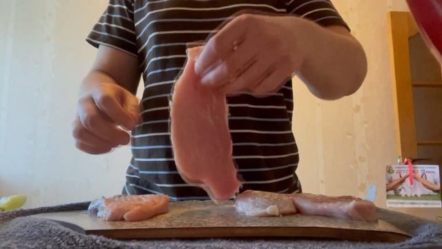 ШНИЦЕЛЬ "ПО-МИНИСТЕРСКИ" СВИНОЙ ЗА 5 МИНУТ - ОБЕД ГЕЙМЕРА смотреть онлайн