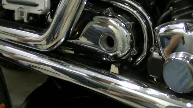 Changing Gear Oil in a Yamaha Road Star смотреть онлайн
