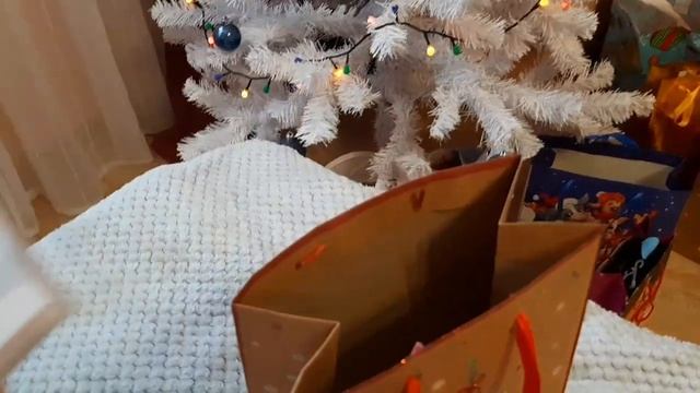 Ночная новогодняя Калуга|Распаковка подарков! #новыйгод #калуга #подарки #салют #праздник #нг2022 смотреть онлайн