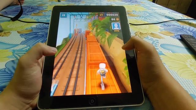 Games on iPad 1 - Subway Surfers HD (SuMox) смотреть онлайн