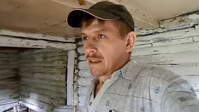 Ремонт деревенского дома под курятник #4 / Засыпаю пол / Дренажная канавка. смотреть онлайн