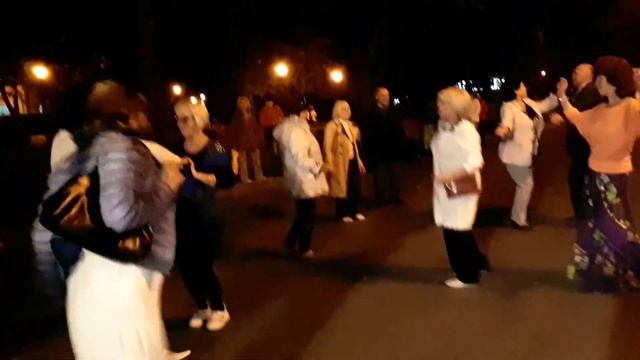 Гуляй, душа!!!Народные танцы,сад Шевченко,Харьков.октябрь 2020. смотреть онлайн