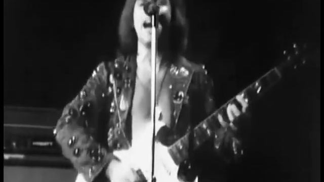 SLADE - GUDBUY T JANE LIVE In 75