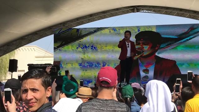 Marcelito Pomoy "Beauty and the Beast" Saada Carnival Day 2 Dubai United Arab Emirates смотреть онлайн