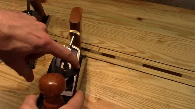 WoodRiver Vs. Stanley Sweetheart #4 Hand Plane Comparison смотреть онлайн