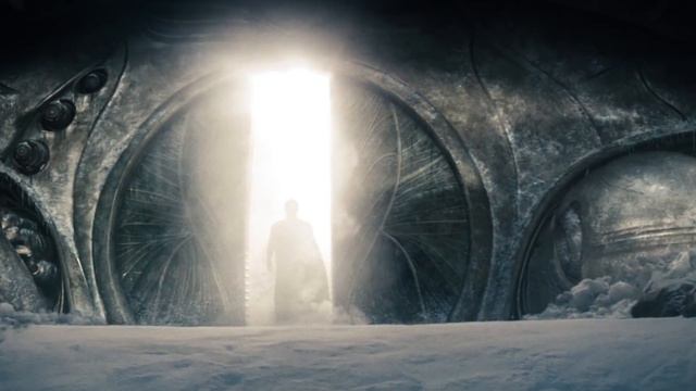 Inside Henry Cavill's Complicated Love Life смотреть онлайн