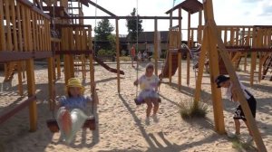 ЧЕЛЛЕНДЖ 24 часа POP IT vs SIMPLE DIMPLE УПРАВЛЯЕТ нашим Днем c My Little Nastya в Зоопарке